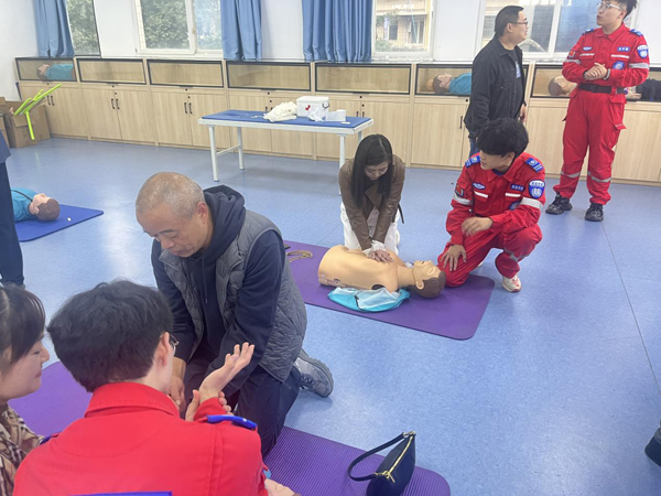 “预防为主，生命至上” 万州区社会组织促进会与安全生产协会 联合开展消防安全月主题活动